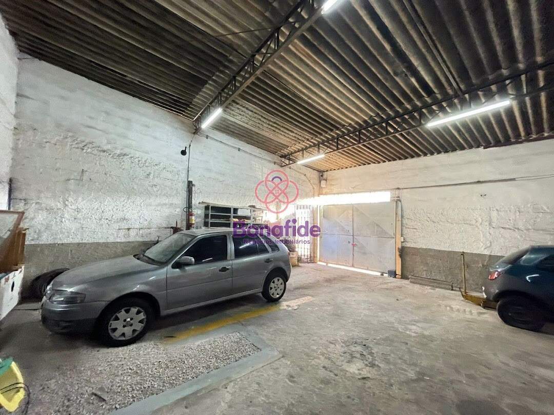 Salão à venda no Jardim do Lago: 