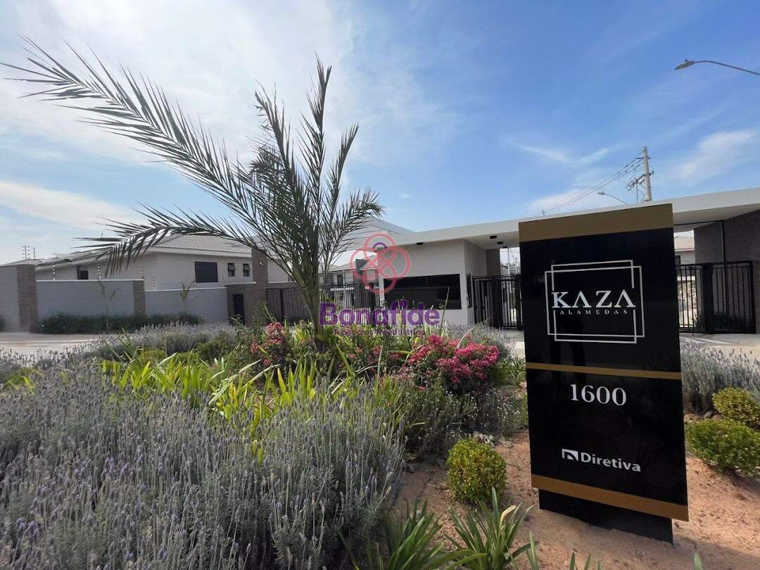 Casa à venda no Jardim Carolina: 