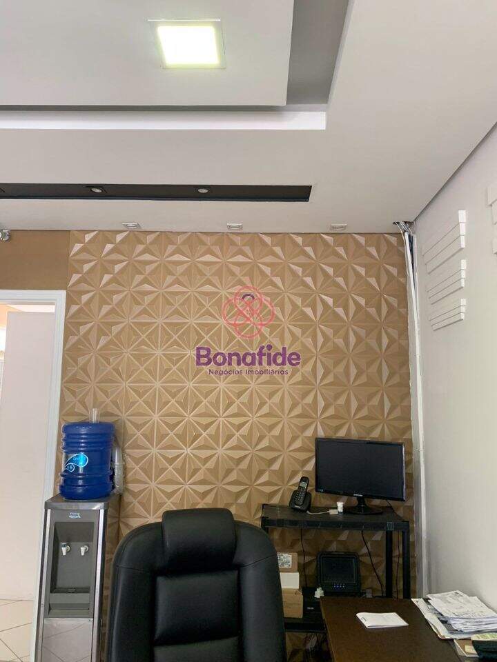 Casa à venda no Centro: 