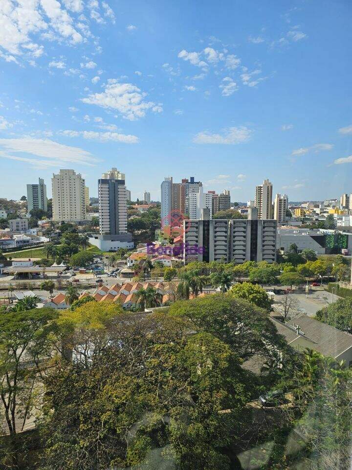 Sala à venda no Vila das Hortências: 