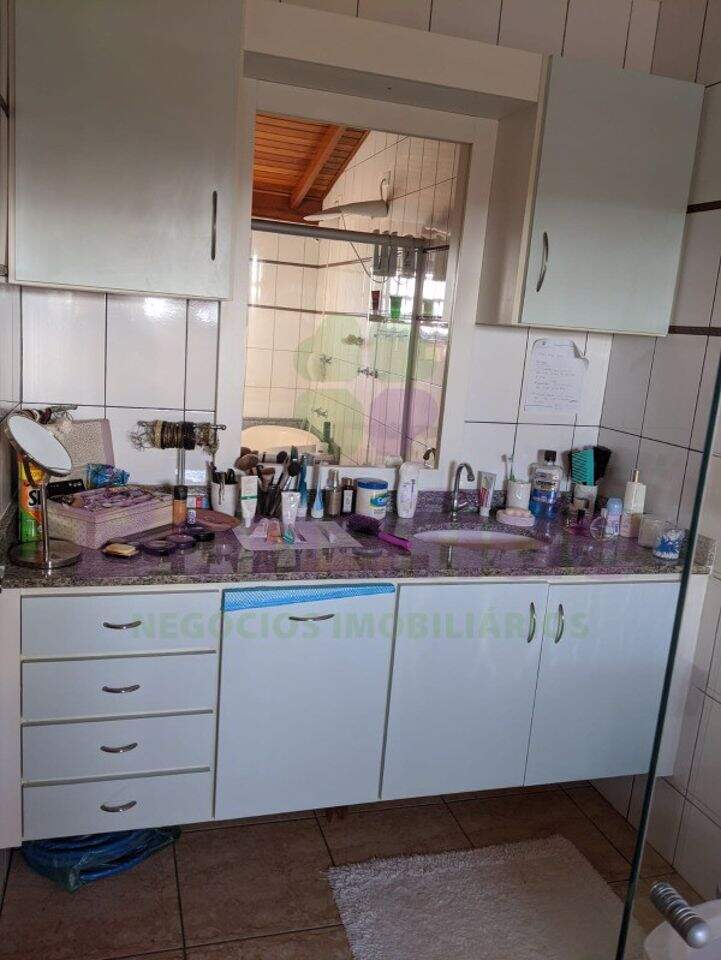 Casa à venda no Loteamento Reserva Ermida: 