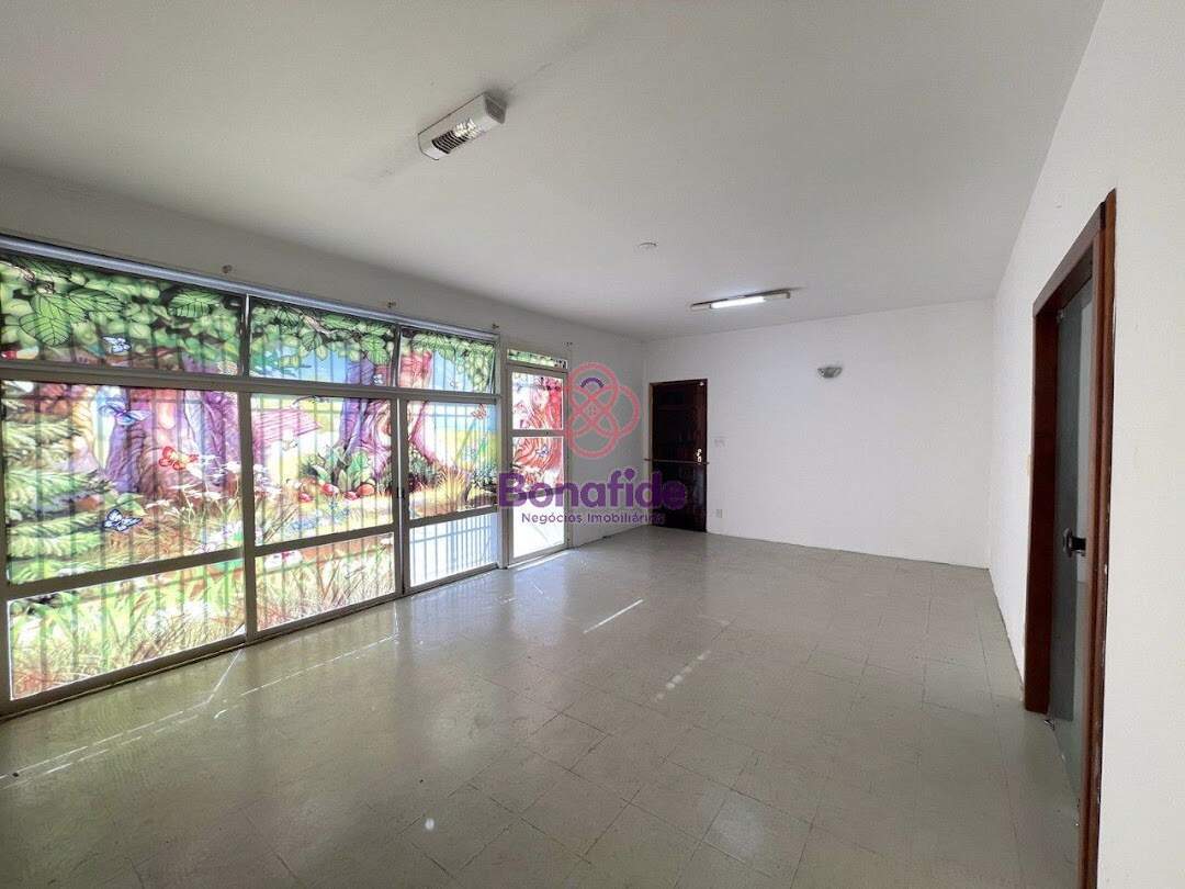 Casa à venda no Anhangabaú: 