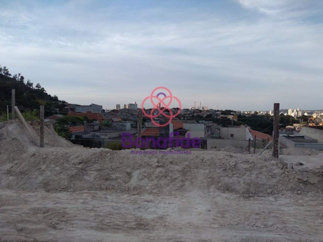 Terreno à venda no Jardim Palermo: 