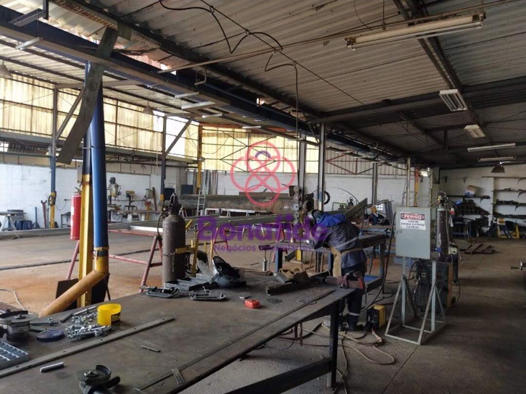 Galpão à venda no Poste: 