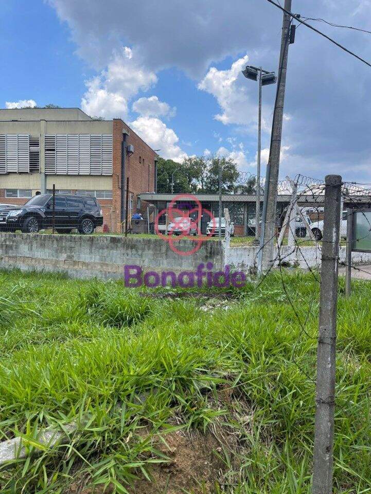 Terreno à venda no Distrito Industrial: 