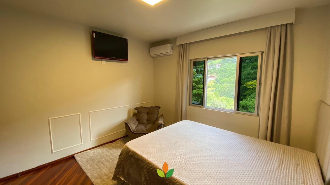 Casa à venda no Jardim da Serra: 