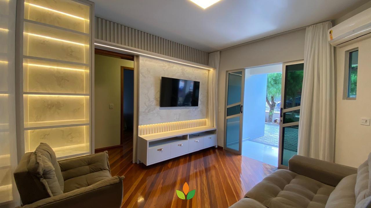 Casa à venda no Jardim da Serra: 