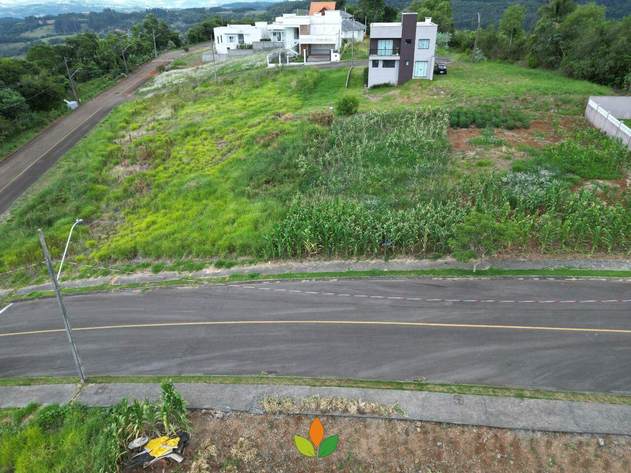 Lote à venda no Outeiro do Sol: 