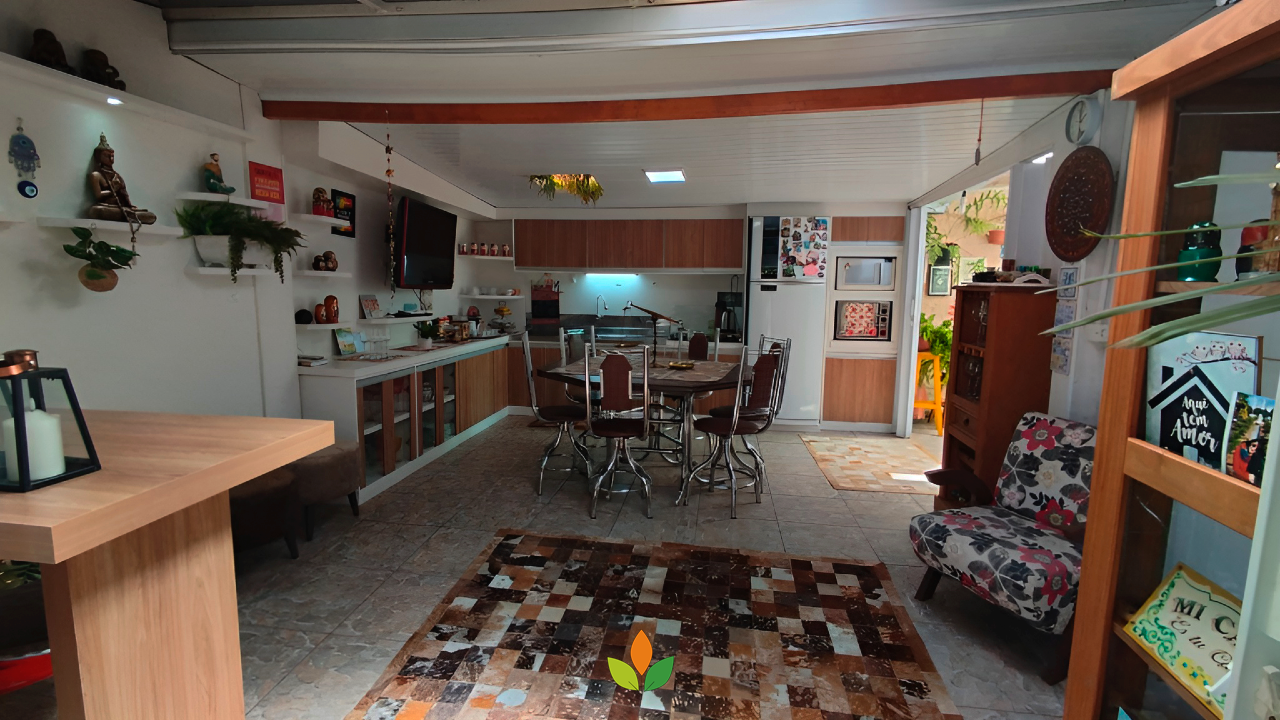 Casa à venda no Centro: 