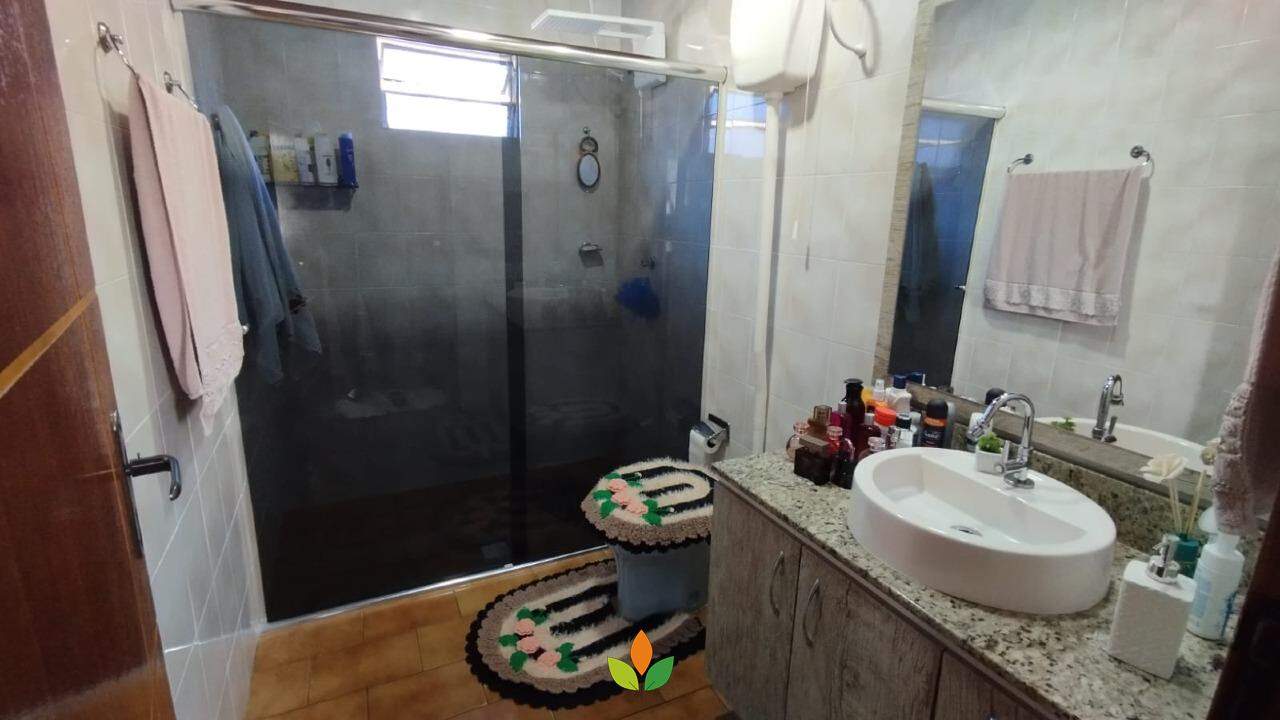 Casa à venda no Centro: 