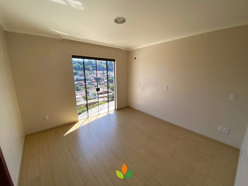 Casa à venda no São Vicente: 