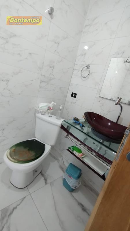 SOBRADO à venda no PARQUE DAS NAÇÕES: 