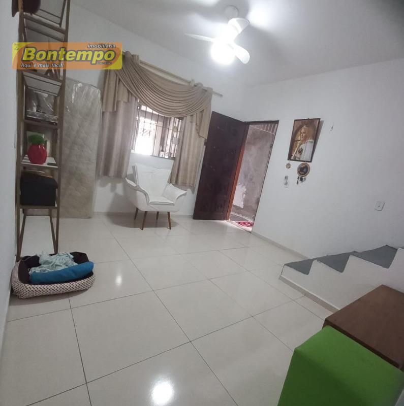 SOBRADO à venda no Vila Freitas: 