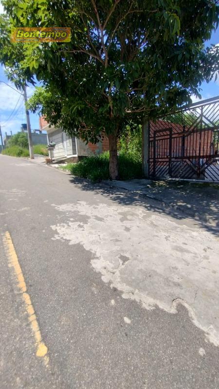 TERRENO à venda no ALTO DE SANTA LÚCIA: 