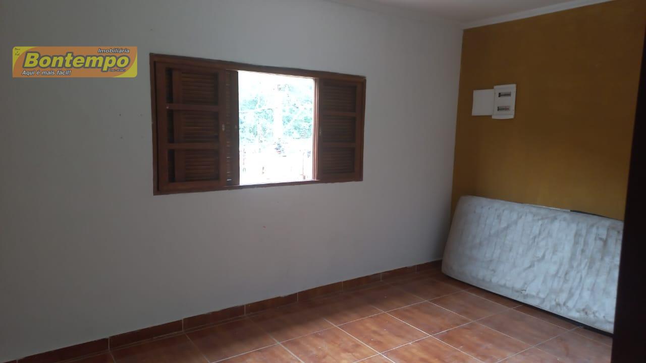 SOBRADO à venda no Serpa: 