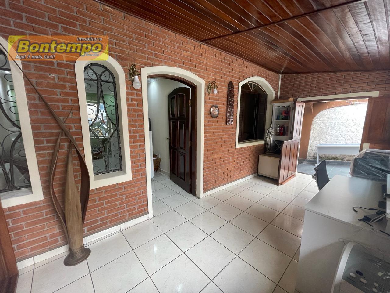 CASA à venda no VILA MERCÊS: Varanda Frontal