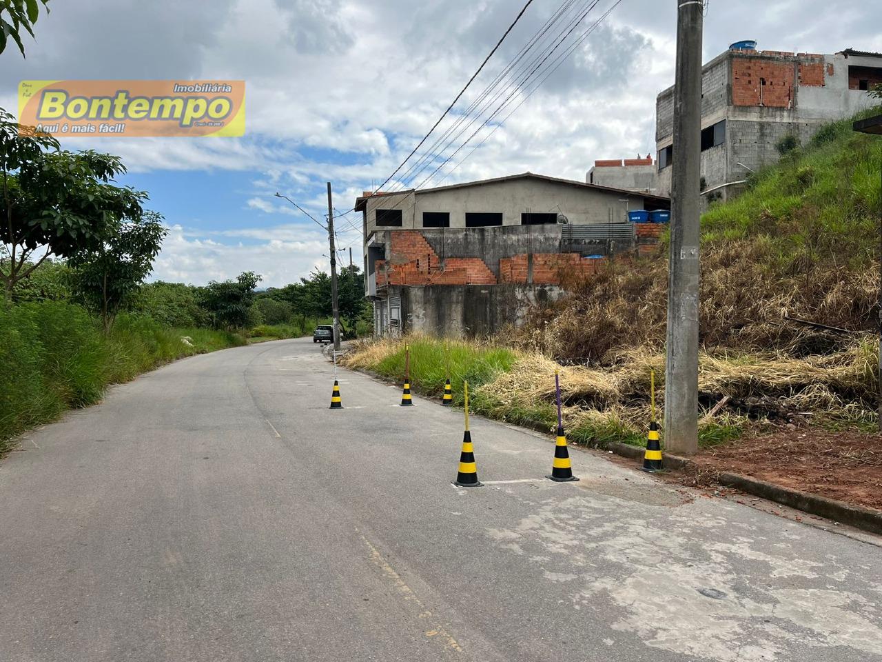 TERRENO à venda no ALTO DE SANTA LÚCIA: 