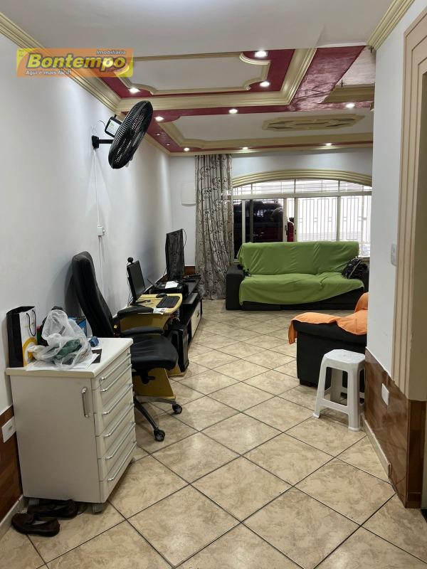 SOBRADO à venda no ALTO DE SANTA LÚCIA: 