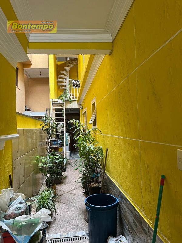 SOBRADO à venda no ALTO DE SANTA LÚCIA: 