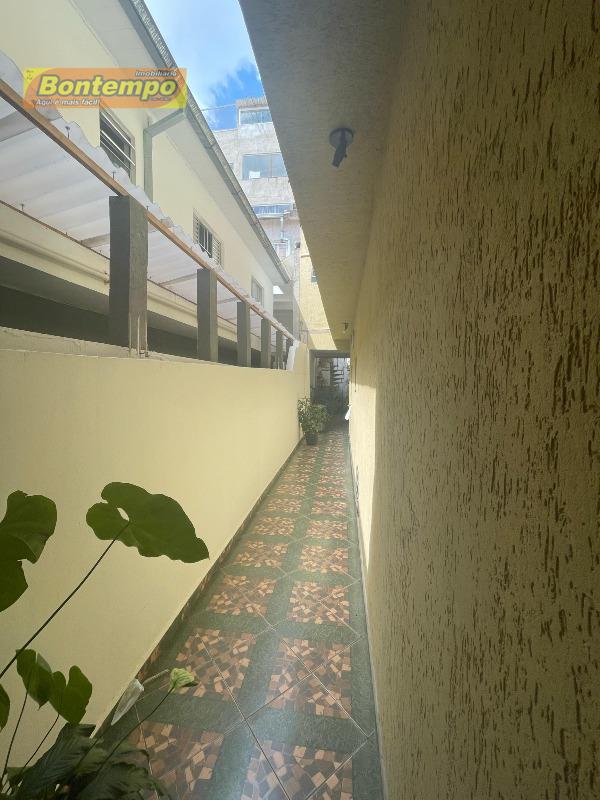 CASA à venda no PARQUE DAS NAÇÕES: Corredor Lateral