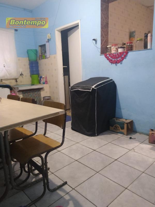 CASA à venda no SANTA TEREZINHA: 