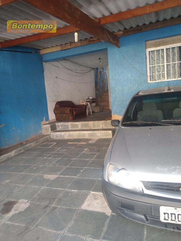 CASA à venda no SANTA TEREZINHA: 