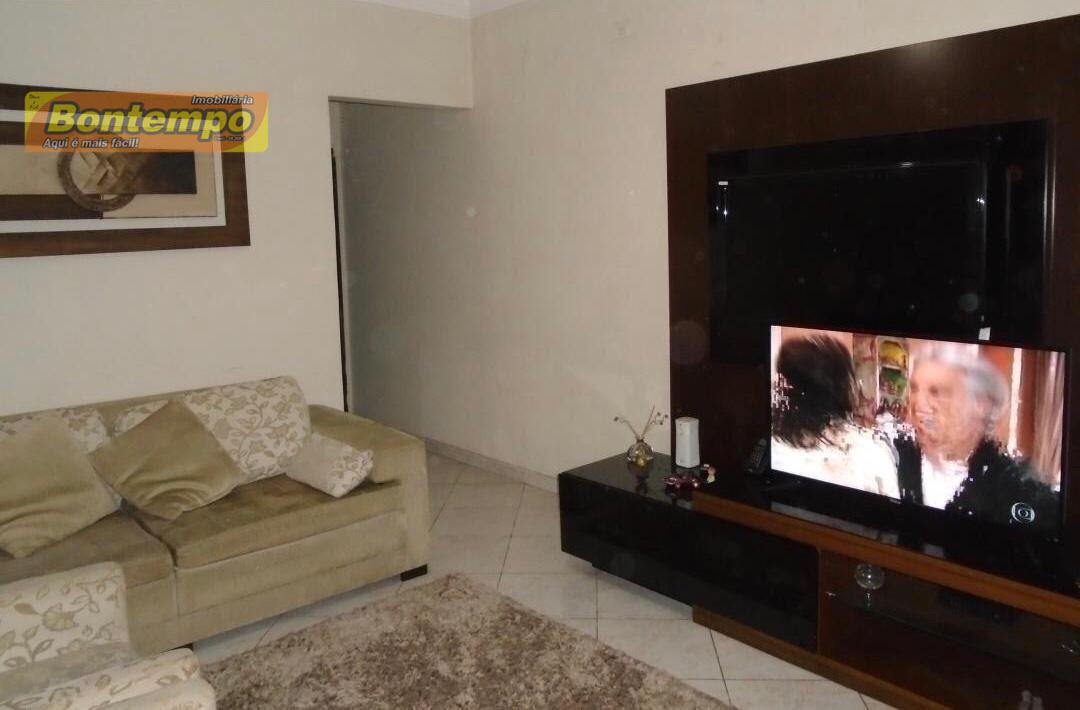 CASA à venda no SANTA TEREZINHA: SALA