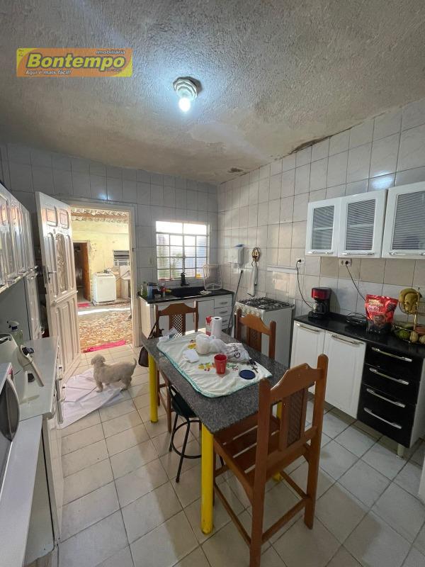 CASA à venda no VILA LEOPOLDO: 