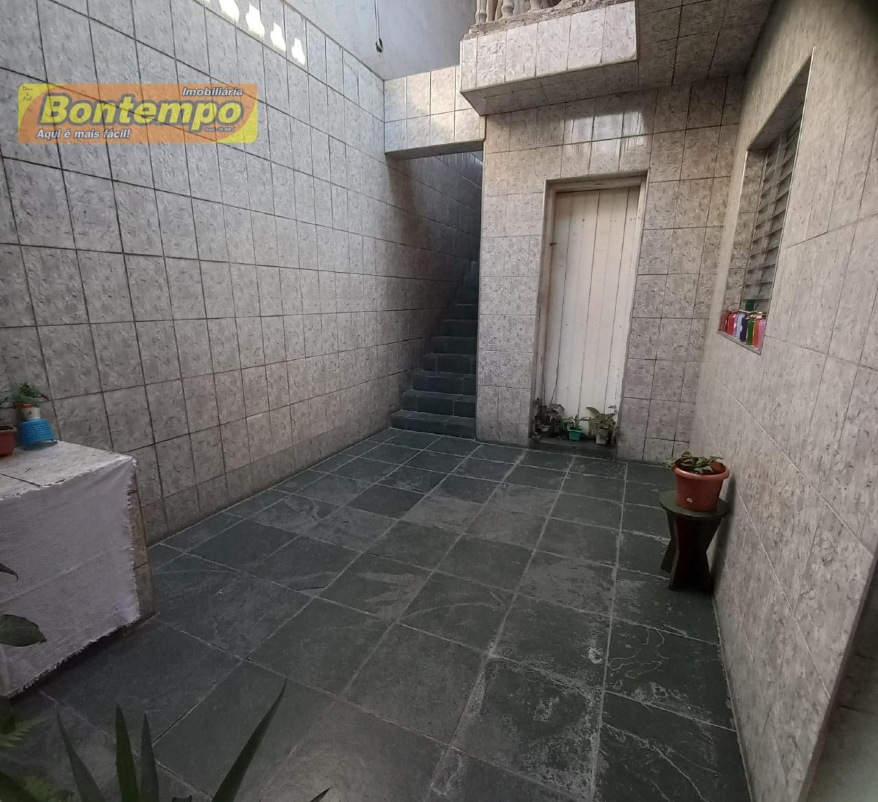 SOBRADO à venda no ALTO DE SANTA LÚCIA: 