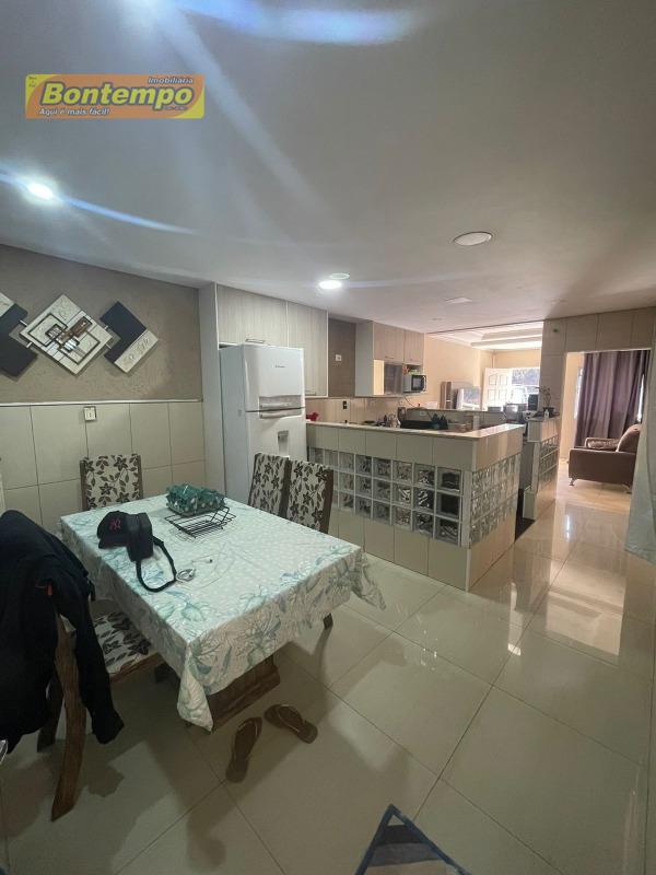 CASA à venda no PARQUE JANDAIA: 