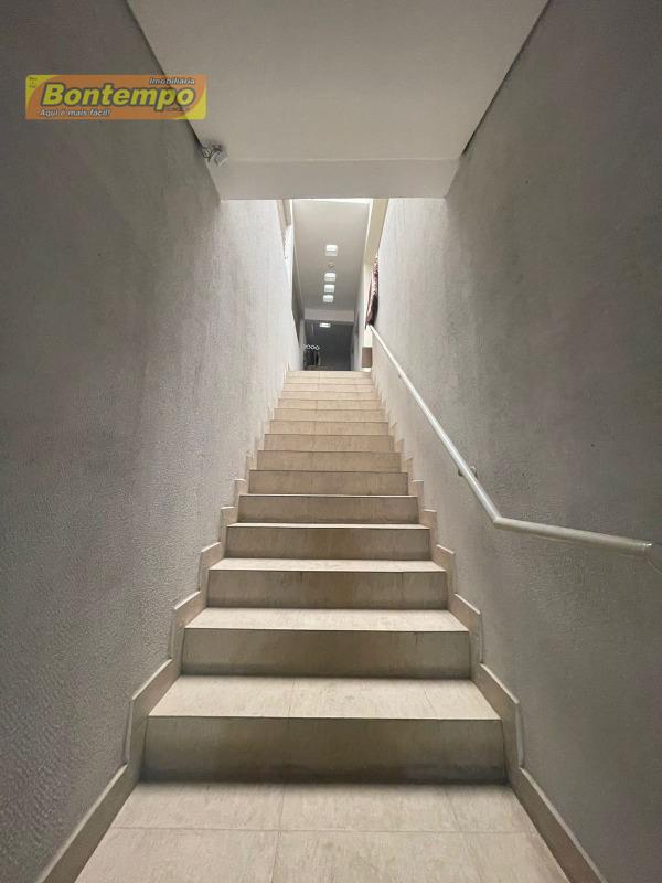 CASA para aluguel no ALTO DE SANTA LÚCIA: ACESSO