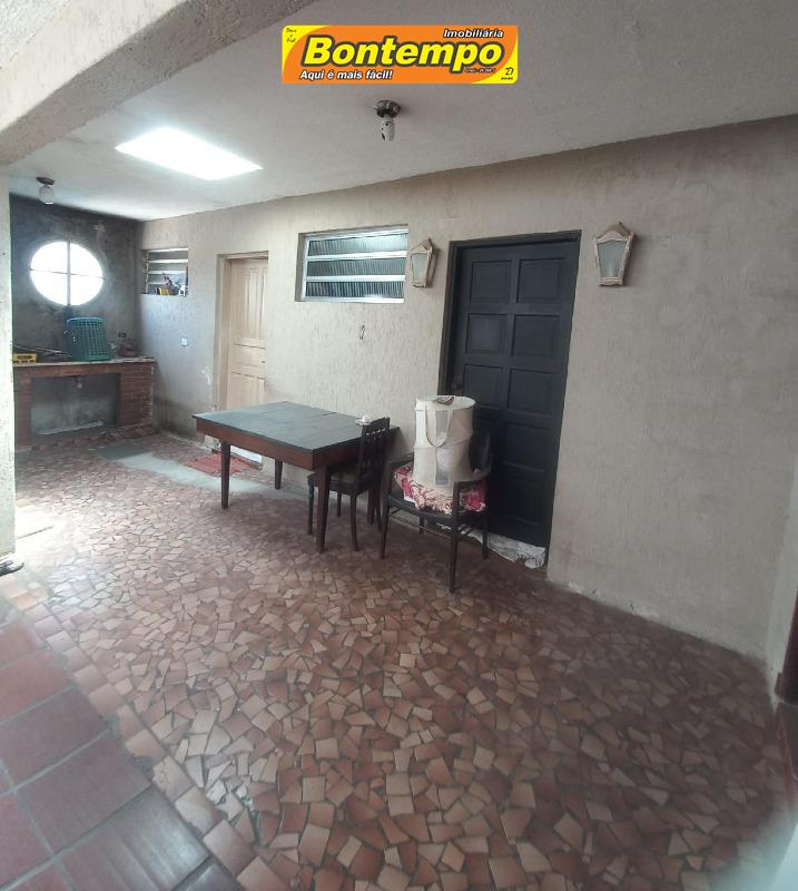 CASA à venda no SANTA TEREZINHA: 