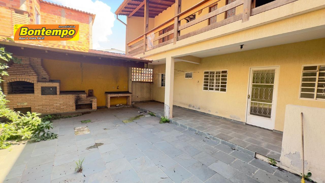 CASA à venda no CENTRO: 