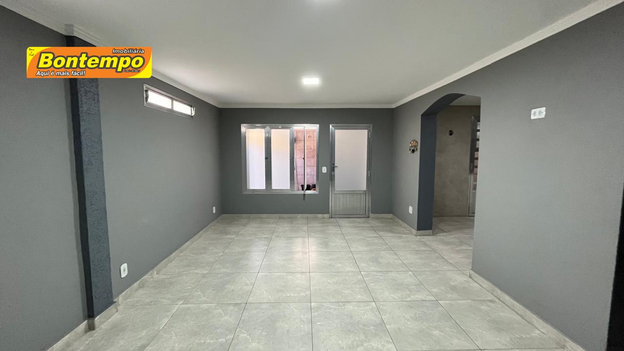 CASA à venda no JARDIM CARAPICUIBA: 