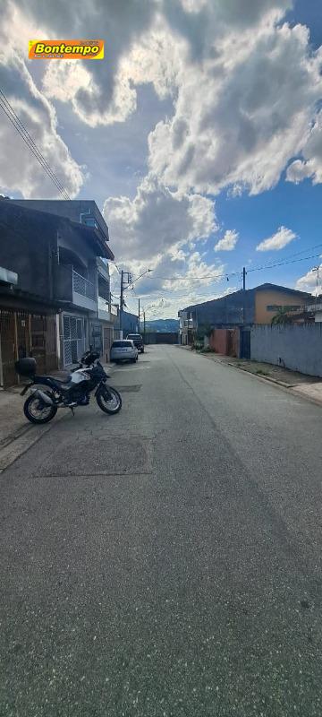 CASA à venda no SANTA TEREZINHA: 
