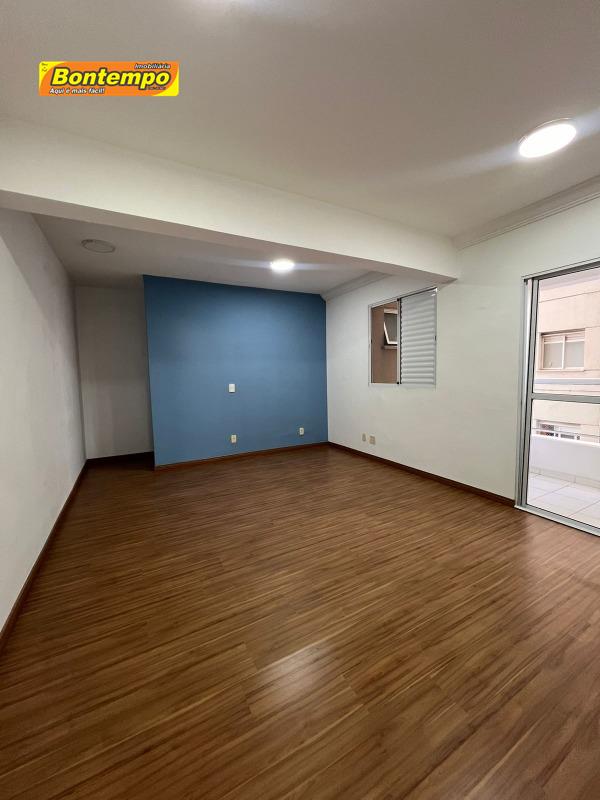 APARTAMENTO à venda no Padroeira: 