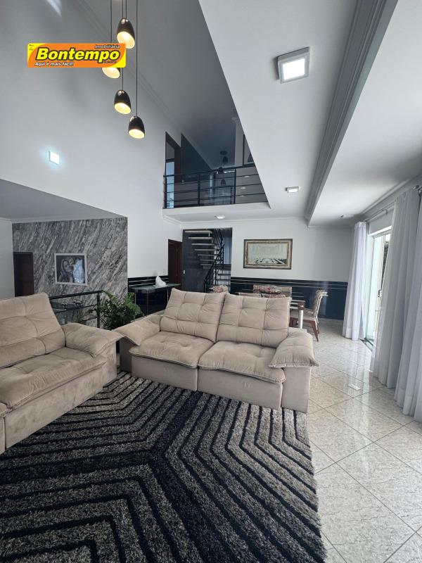 CASA para aluguel no Golf Gardens: 