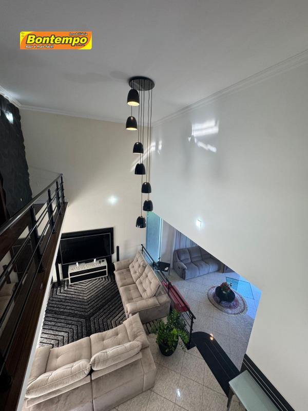 CASA para aluguel no Golf Gardens: 