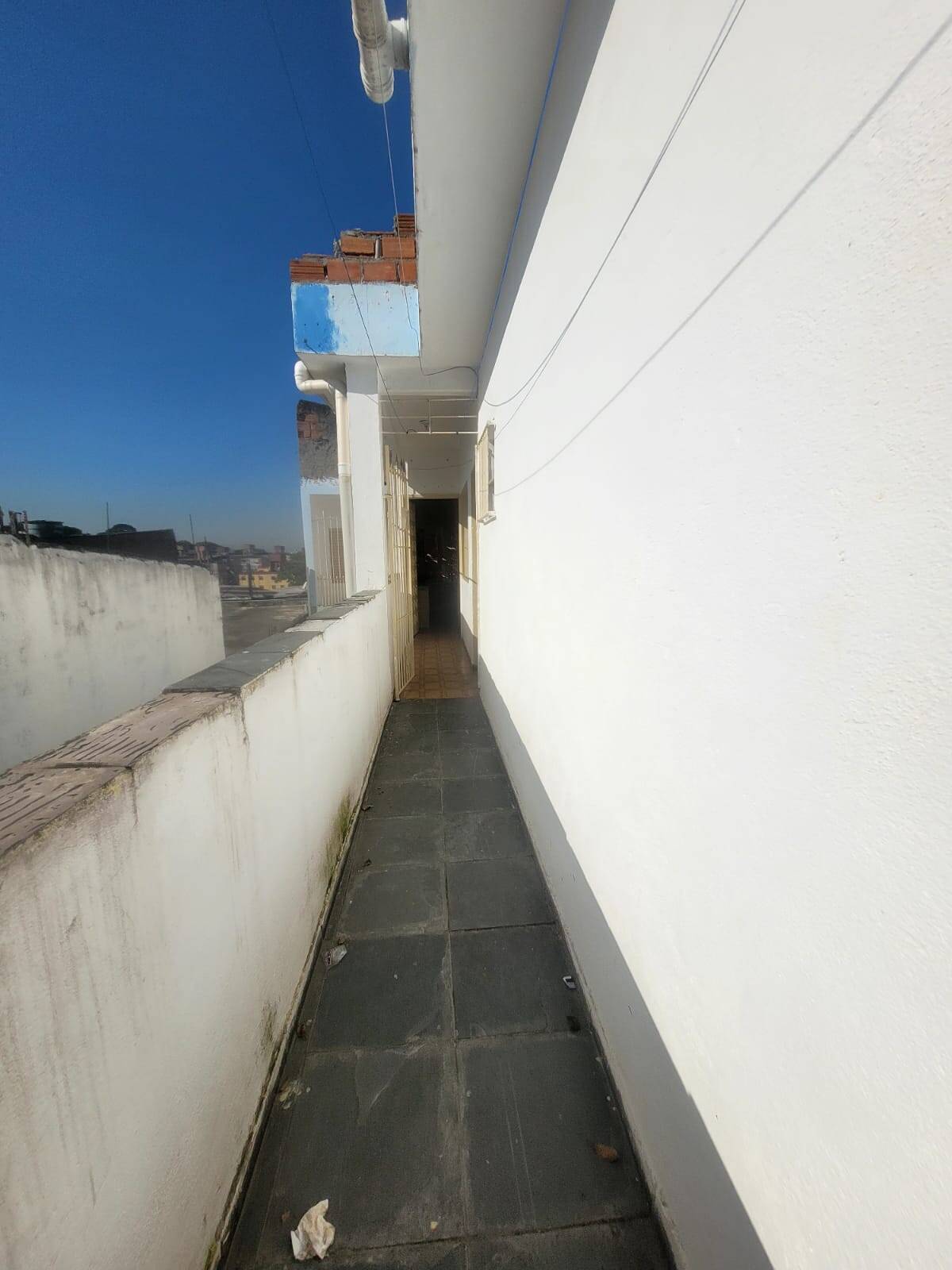 CASA para aluguel no VILA JUSSARA: Corredor Externo