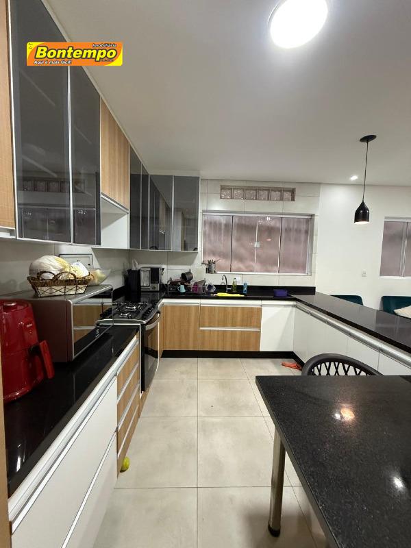 SOBRADO à venda no Vila Santa Rosa: 