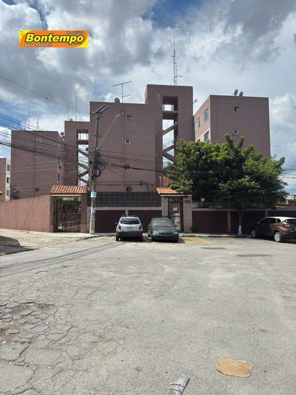 APARTAMENTO à venda no COHAB: 