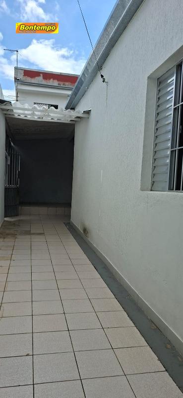 CASA à venda no JD. JUSSARA: 