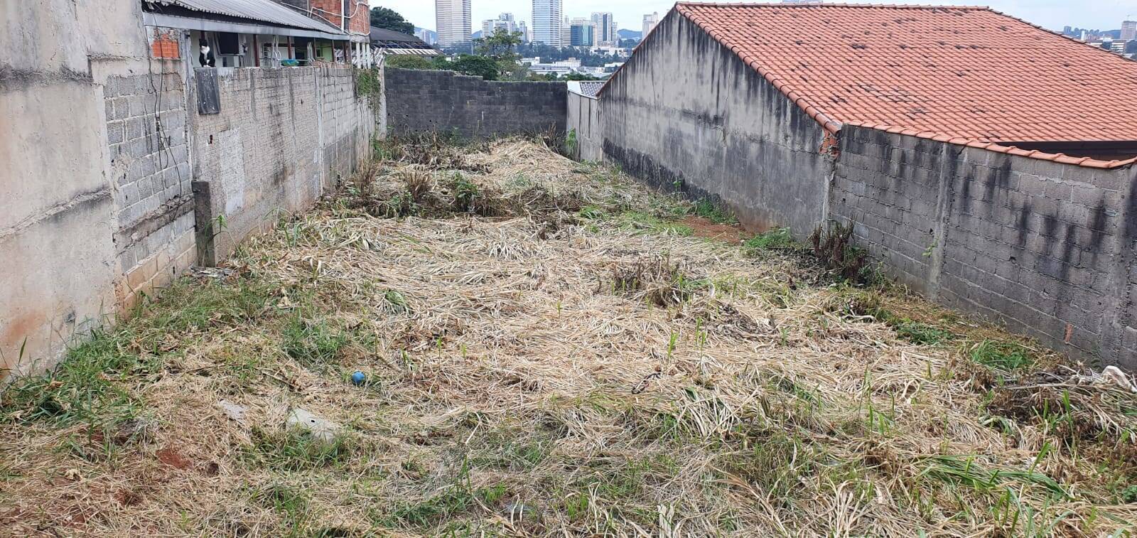 TERRENO à venda no SANTA TEREZINHA: 