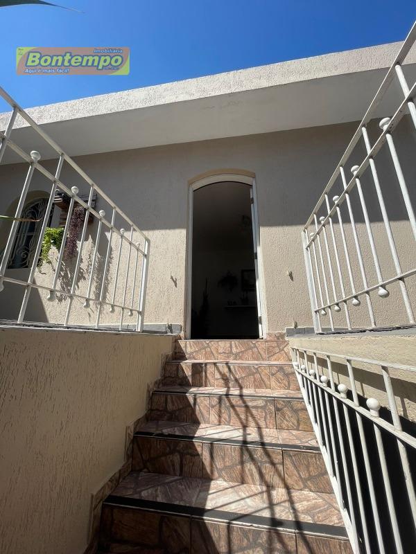 CASA à venda no JARDIM SANTA TEREZA: Acesso 