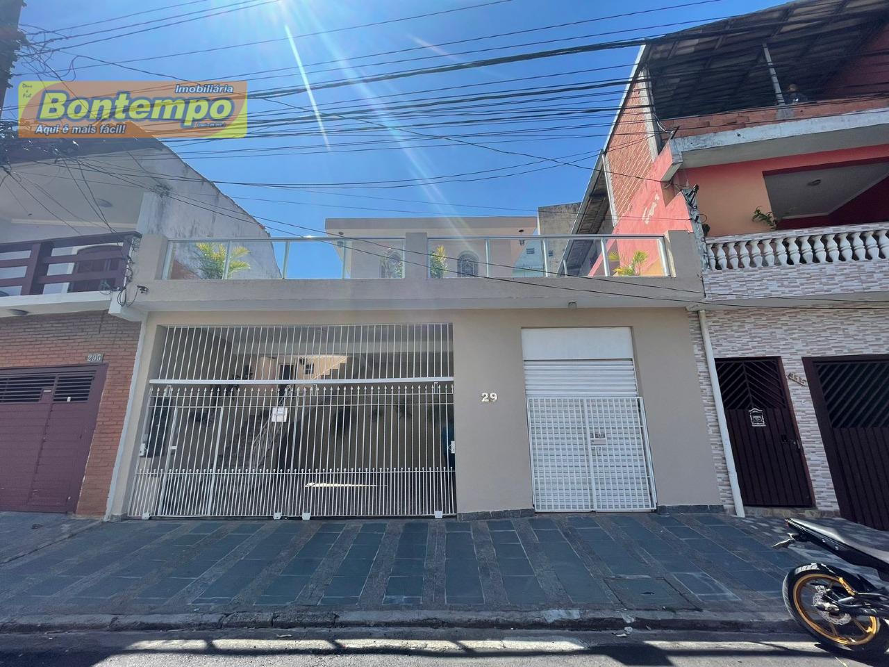 CASA à venda no JARDIM SANTA TEREZA: Fachada