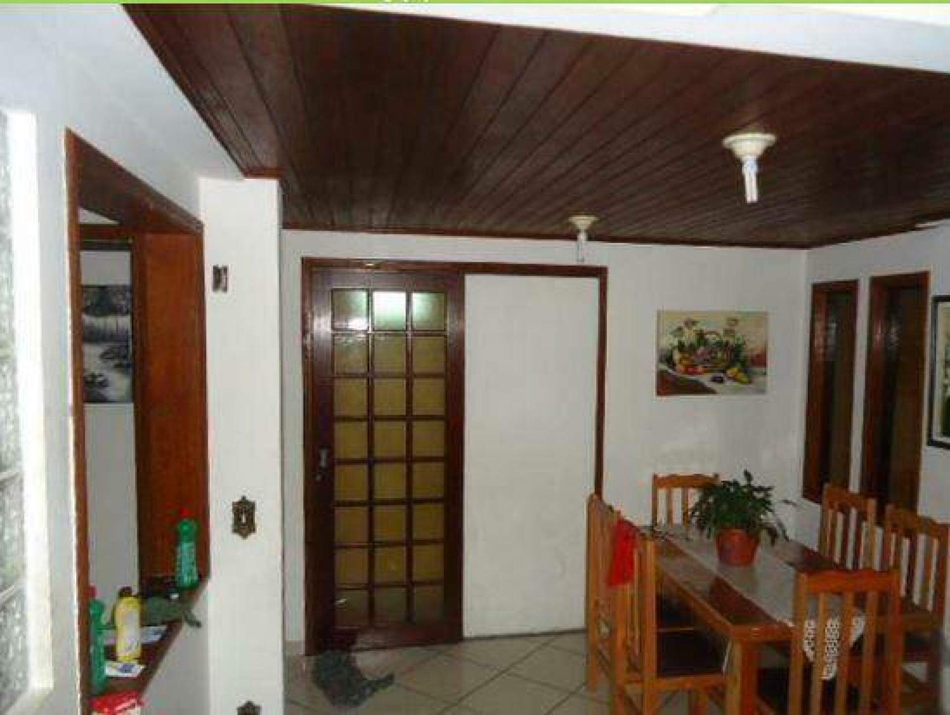 Sobrado à venda no Jardim Lavínia: 