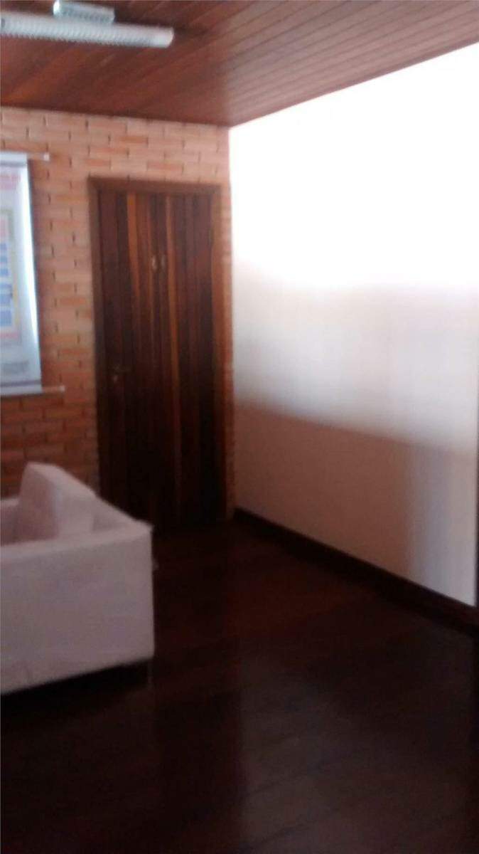 Casa à venda no Centro: 