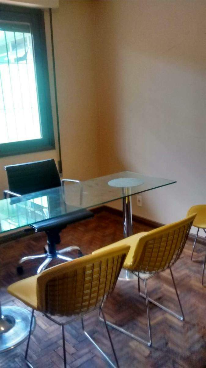 Casa à venda no Centro: 