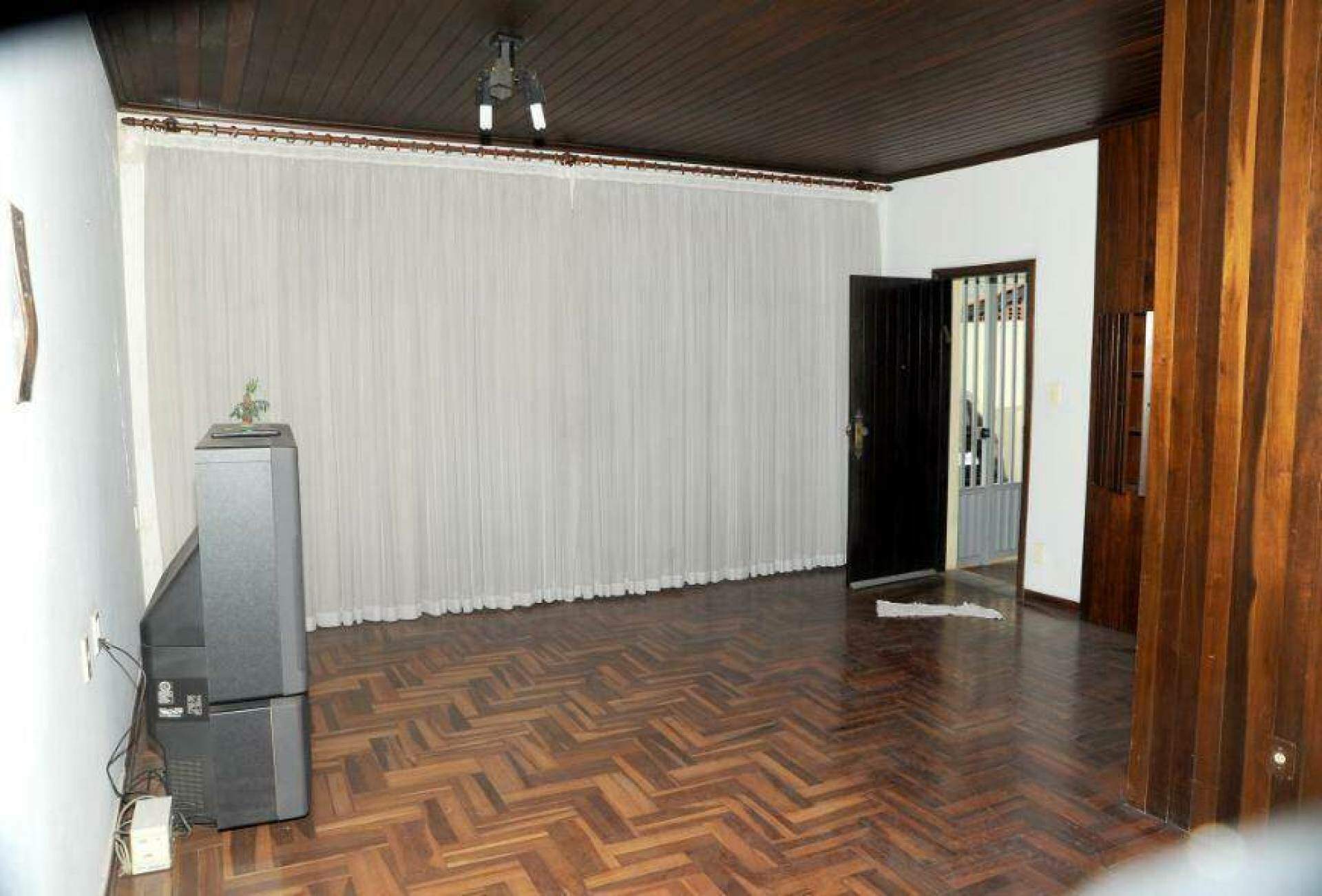 Residencial e Comercial à venda no Centro: 