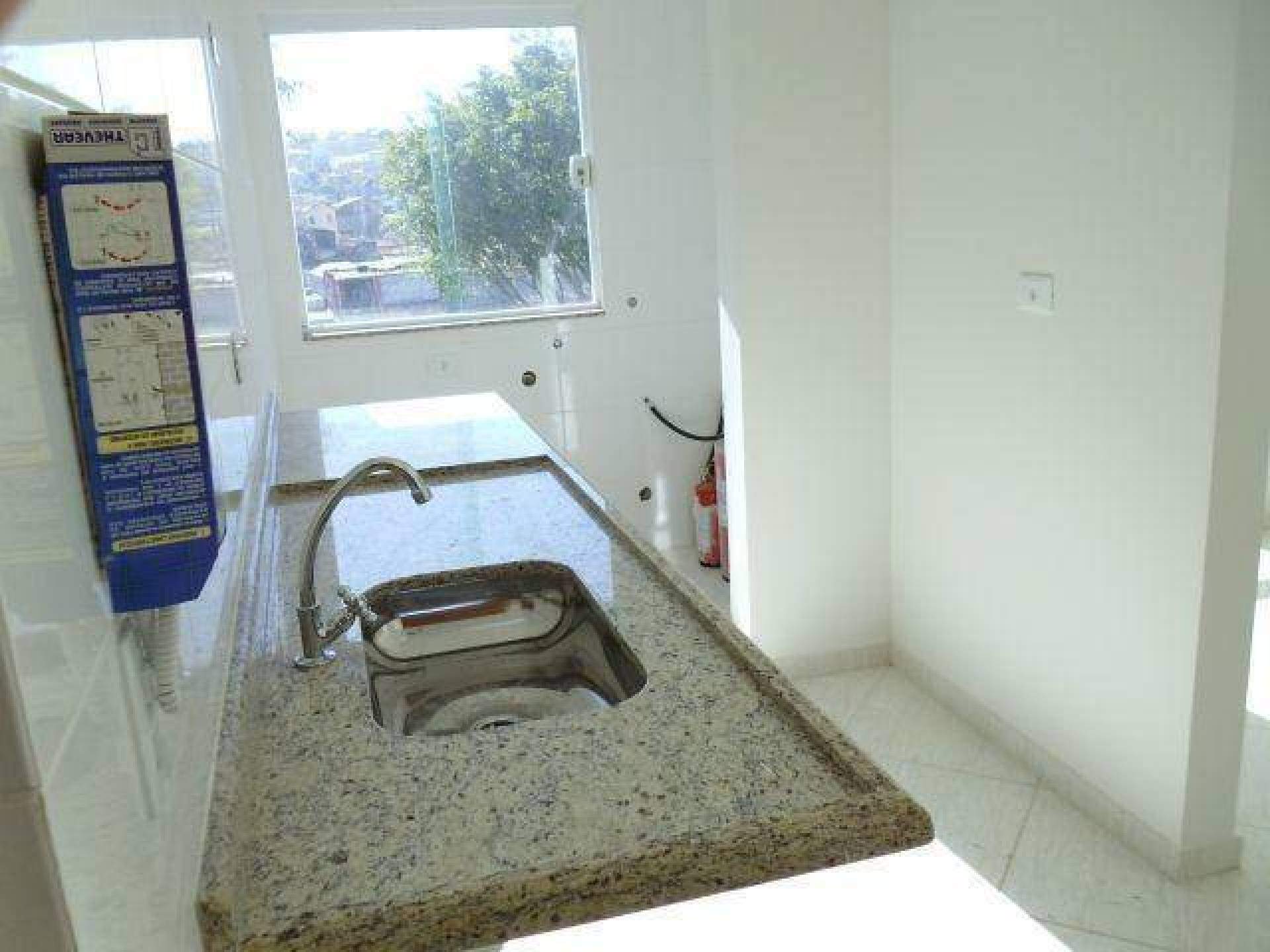 Apartamento à venda no Jardim Teles de Menezes: 